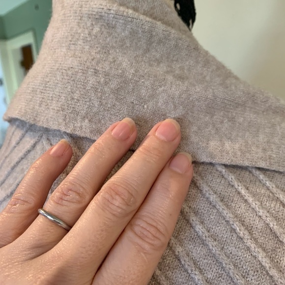 Cyrus Very Warm Cardigan Women’s Size Small Oatmeal Color Open Front - Picture 3 of 8